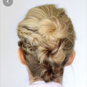 Meet your Posher, Alexis